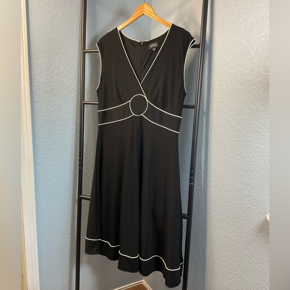 Adrianna Papell Black Dress with White Trim Black cocktail dress size 16